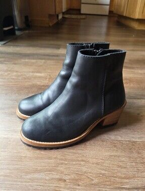 Portland Patina Footwear Ankle side zip Boots Black Leather Chelsea size US 6.5.